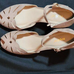 Nurture Beige Strappy Heels size 6,5